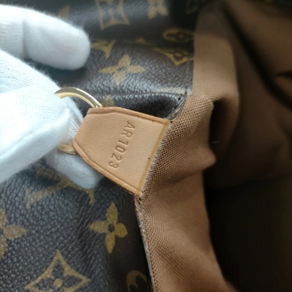 Louis Vuitton Cabas ALTO Monogram Tote Bag - Picture 12 of 14